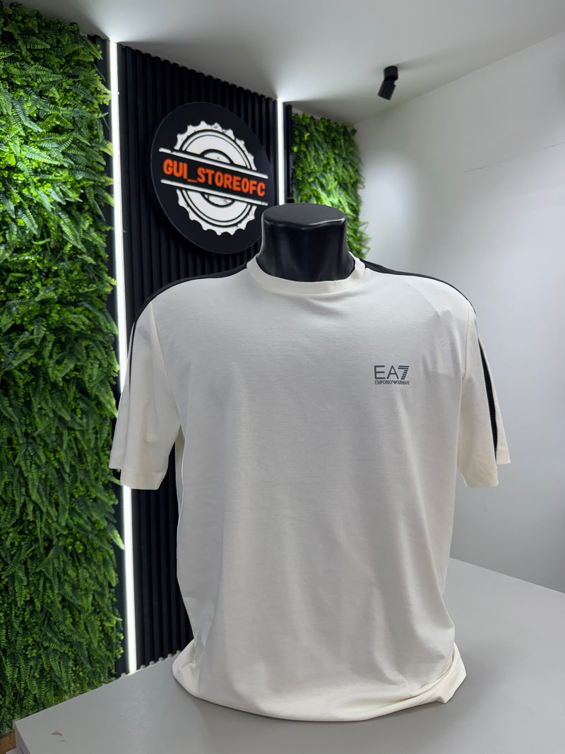 T-shirt EA7 Coleção nova