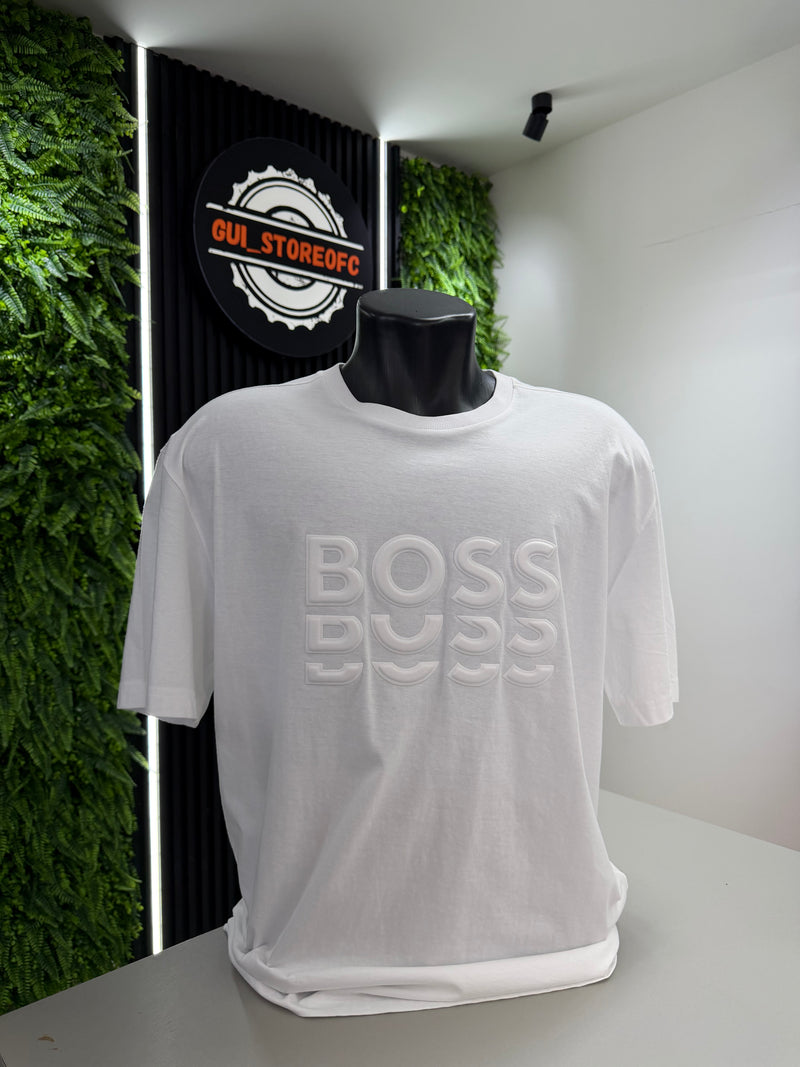 T-shirt Boss branca 3D