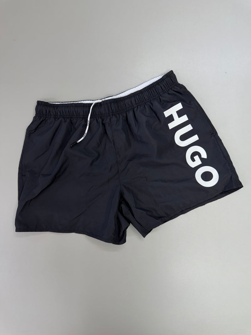 Bermuda Hugo Preta com Letreiro Branco