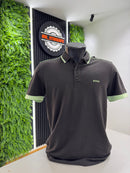 Polo boss marrom com detalhes verde