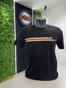 T-shirt Boss Preta com listra amarela